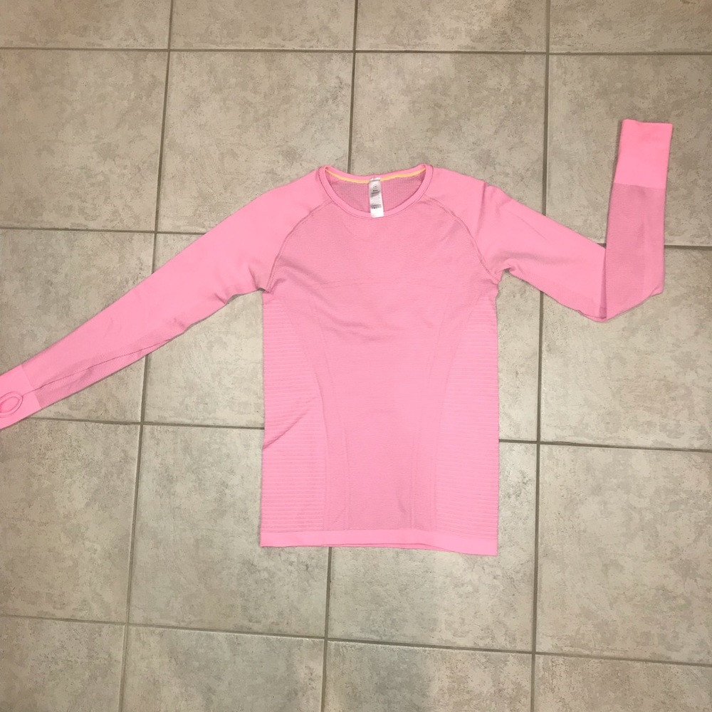 IVIVVA ATHLETIC SHIRT